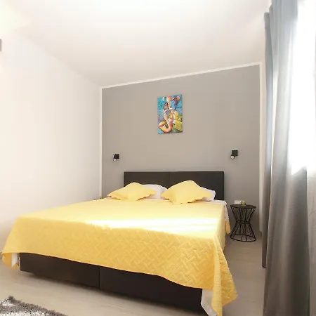 House Helena 2068 Holiday home *