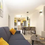 Holiday home House Helena 2068 *